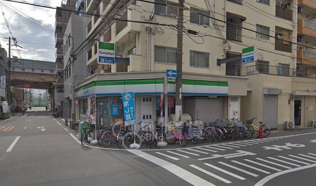 コンビニ　ファミリーマート　新北野一丁目（コンビニ）まで128m