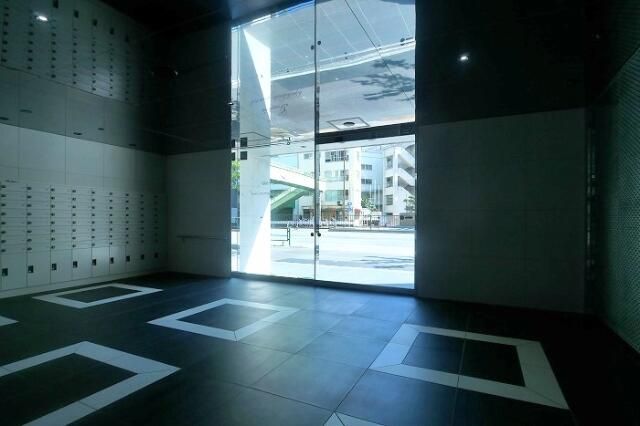 ロビー　ゆとりのあるロビーです