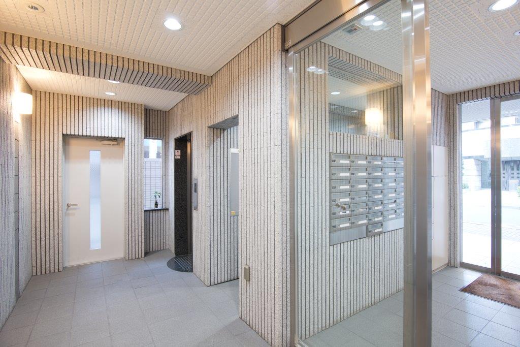 ロビー　１Ｆエントランス、オートロック、ポスト