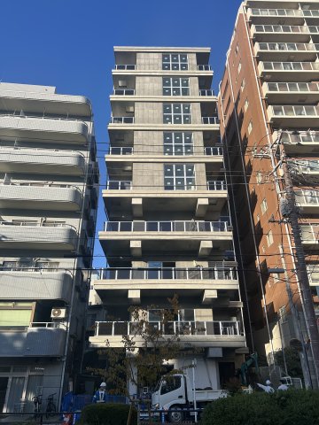 建物外観　工事仕掛中