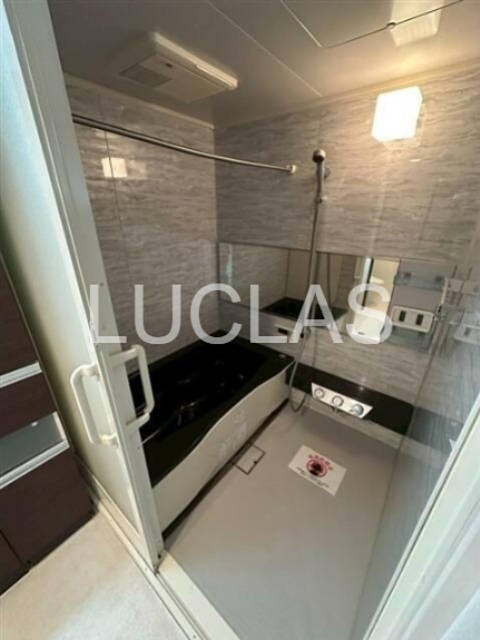 バス・シャワールーム　清潔感のある浴室で日々の疲れを癒します♪