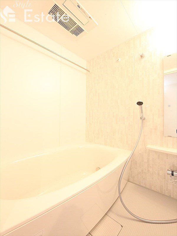 バス・シャワールーム　バスルーム