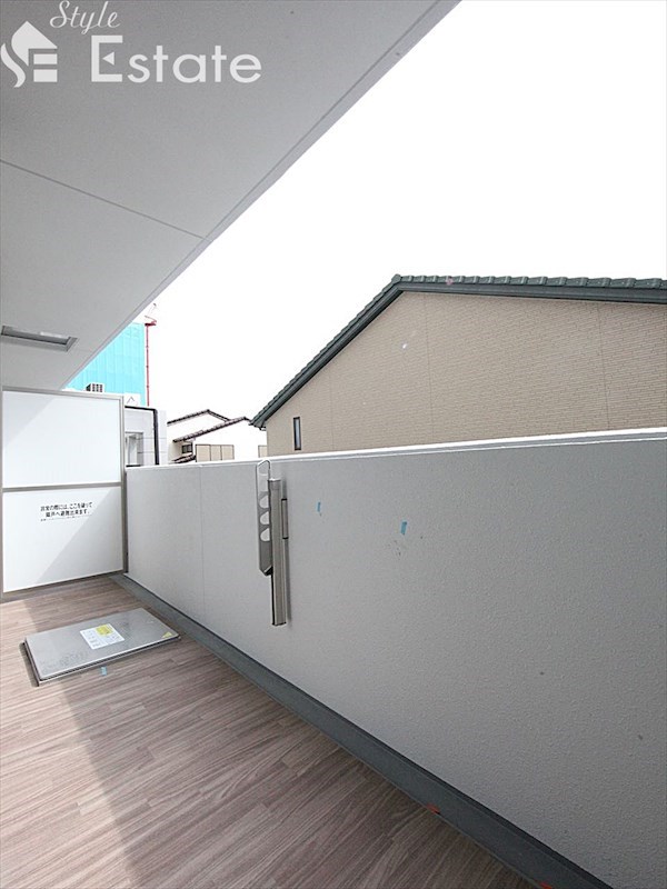 バルコニー　バルコニー