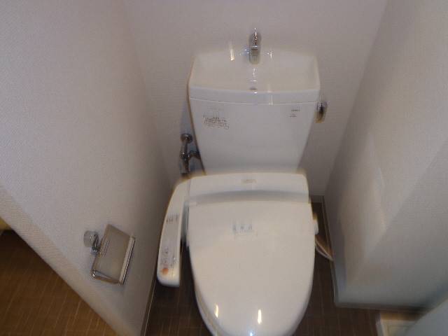 トイレ　ウォシュレット付きトイレ