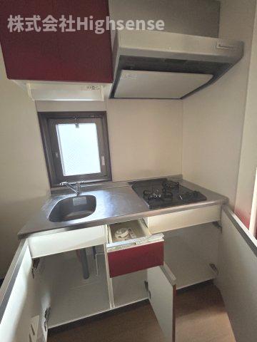 キッチン　コンパクトなキッチンで掃除もラクラク