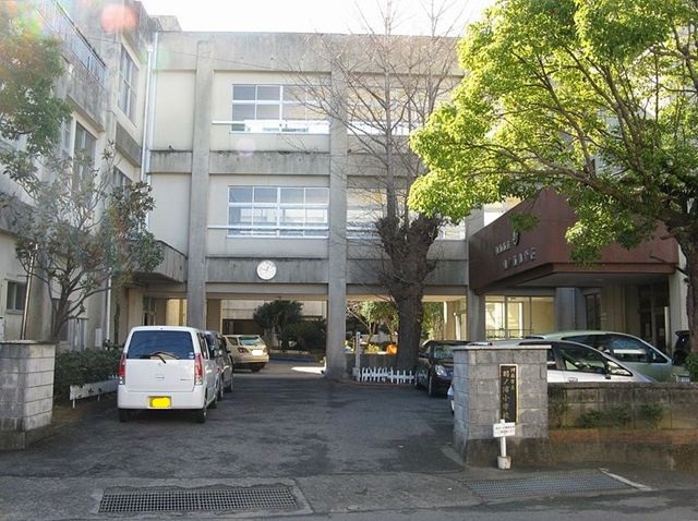 小学校　阿南市立羽ノ浦小学校（小学校）まで412m