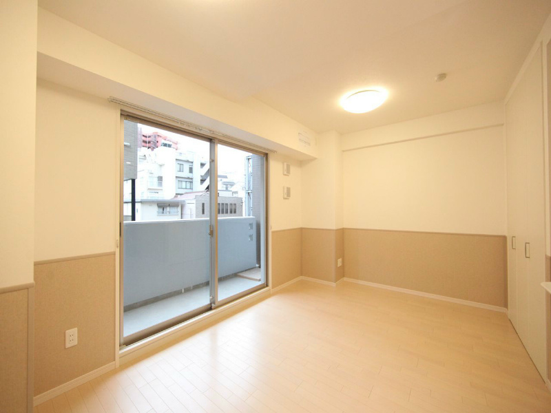 バルコニー　ＬＤ10.5帖　カウンターキッチン