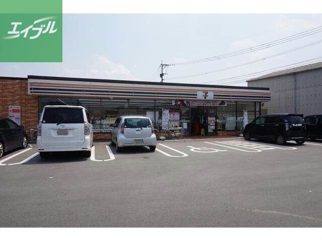コンビニ　セブンイレブン鳥栖姫方町店（コンビニ）まで1355m