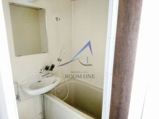 バス・シャワールーム　お風呂です。