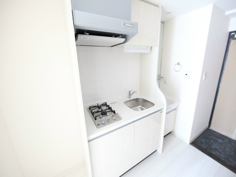 キッチン　システムキッチン（ガス2口）冷蔵庫・レンジ等ご用意できます