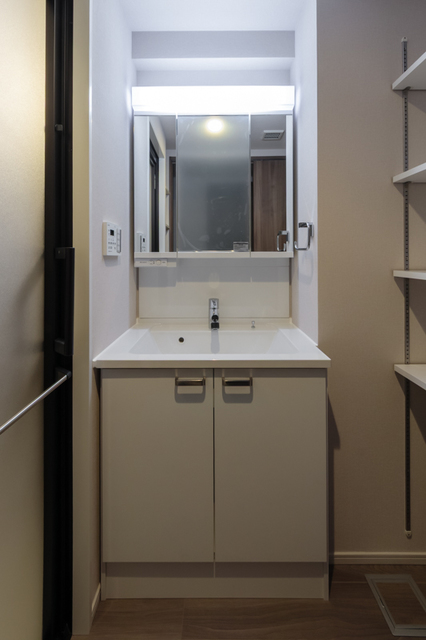 洗面設備　※写真は同タイプ住戸です。