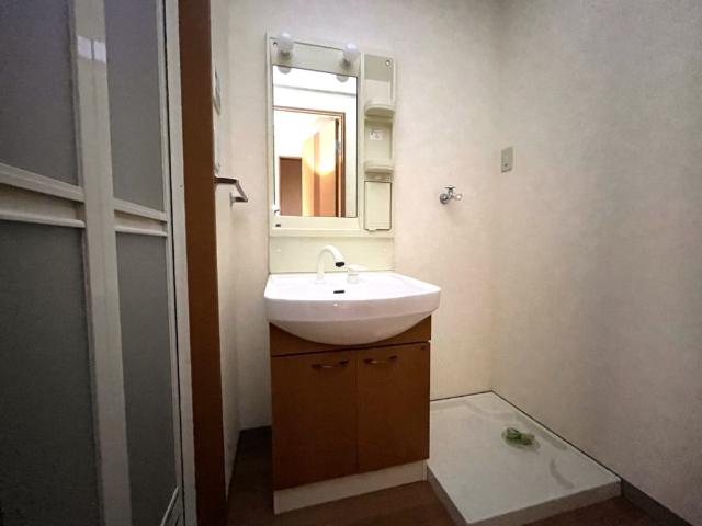 洗面設備　洗髪洗面化粧台