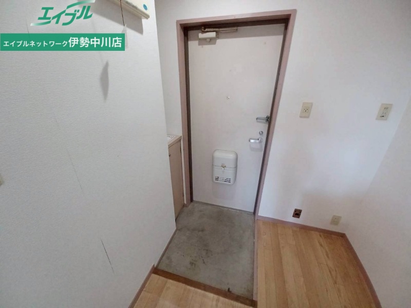 玄関　同型参考写真