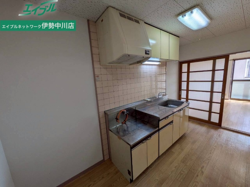 キッチン　同型参考写真