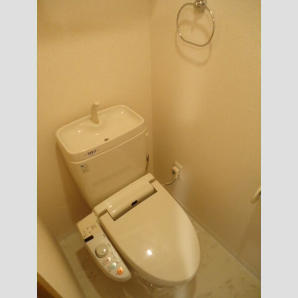 トイレ　温水洗浄暖房便座