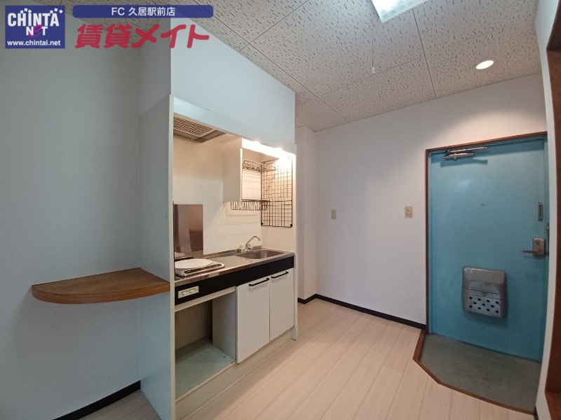 キッチン　別部屋参考写真です