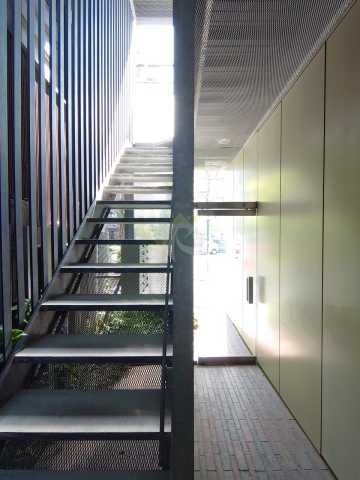 エントランス　アイソリッド