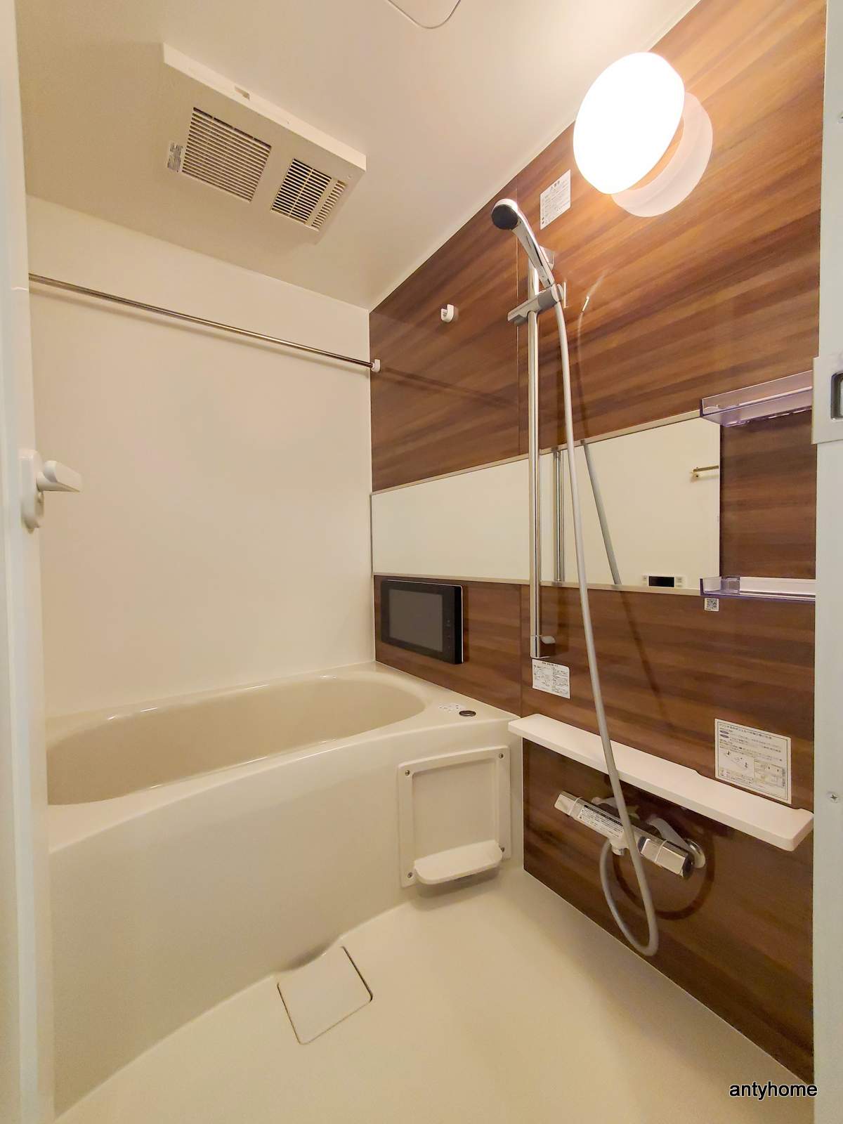 バス・シャワールーム