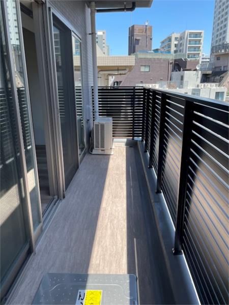 バルコニー　陽当たり良好なバルコニーです