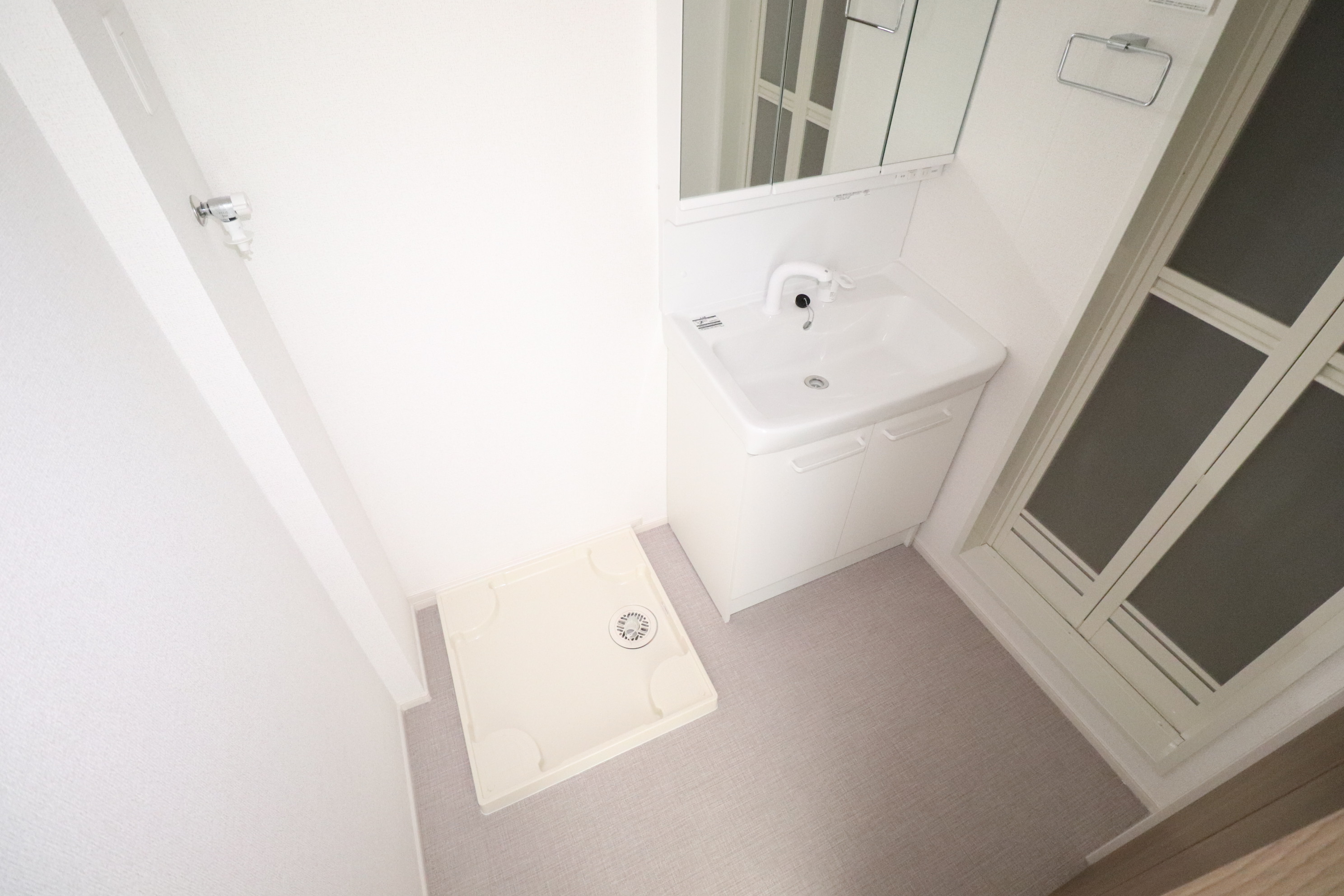 洗面設備　脱衣所です♪