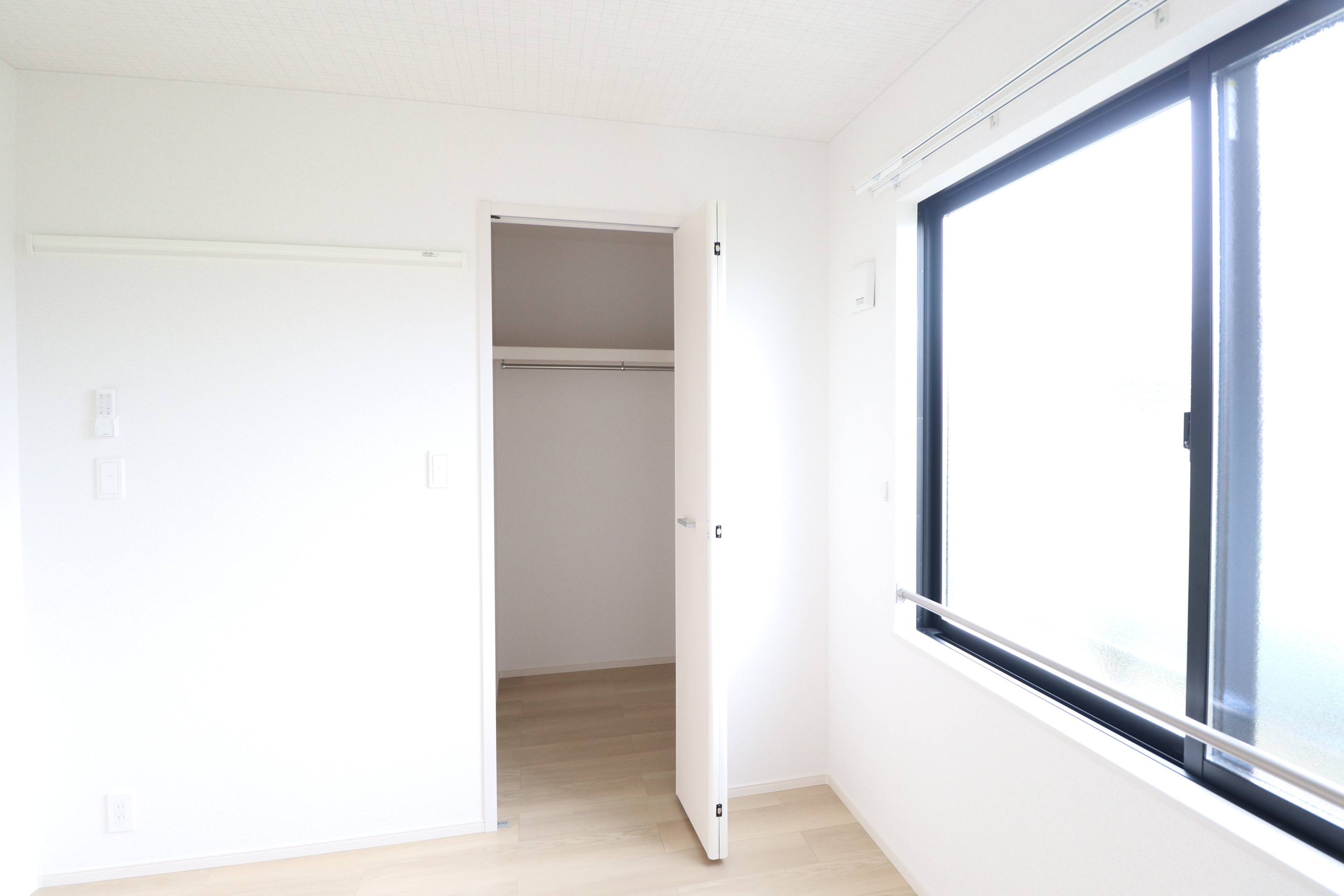 収納　嬉しいウォークインクローゼット♪