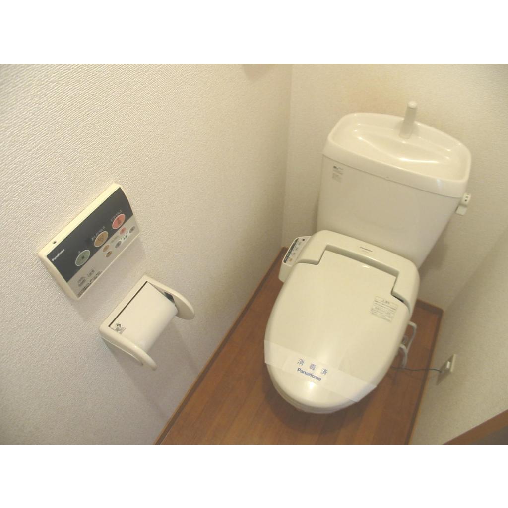 トイレ　トイレもきれいです