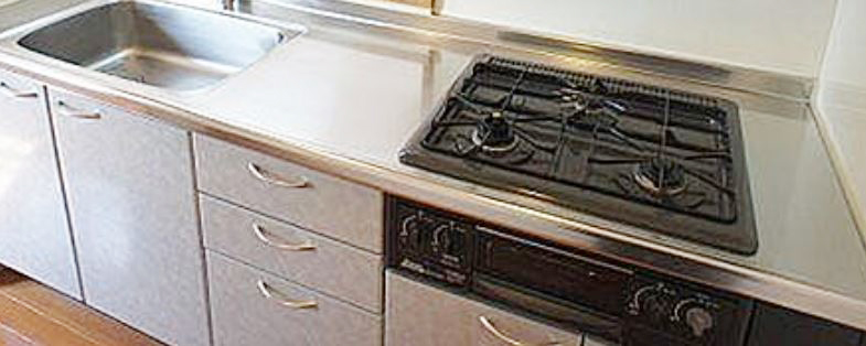 キッチン　★3口コンロ、システムキッチングリル付★