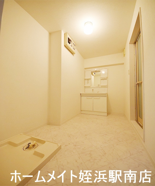 洗面設備　★洗面脱衣所も広さ充分！★参考写真