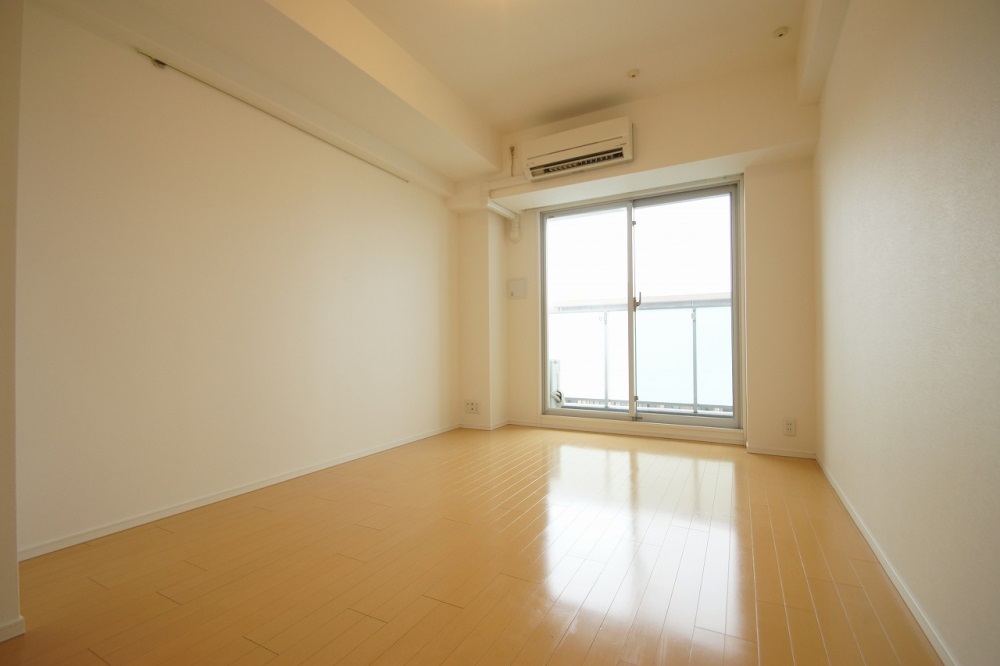 居室・リビング　南東向きのお部屋です