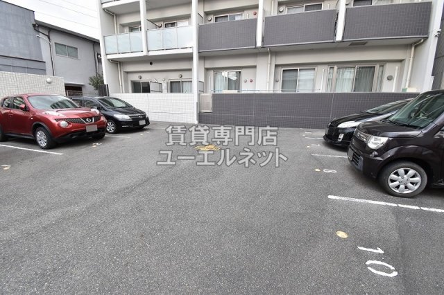駐車場　敷地内駐車場