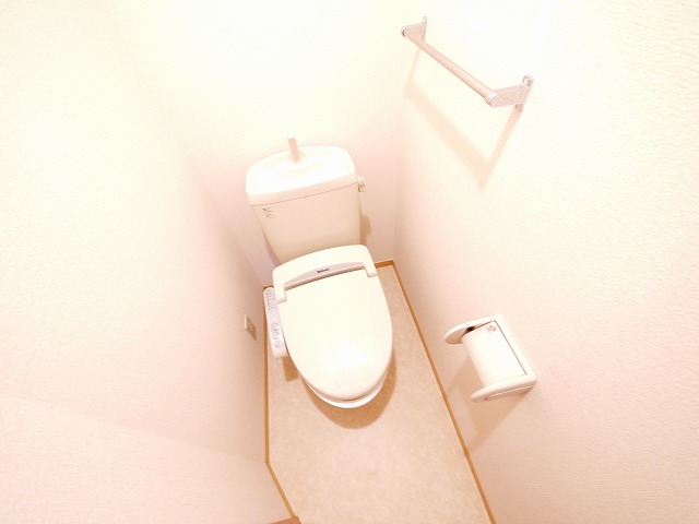 トイレ　清潔感のあるトイレです