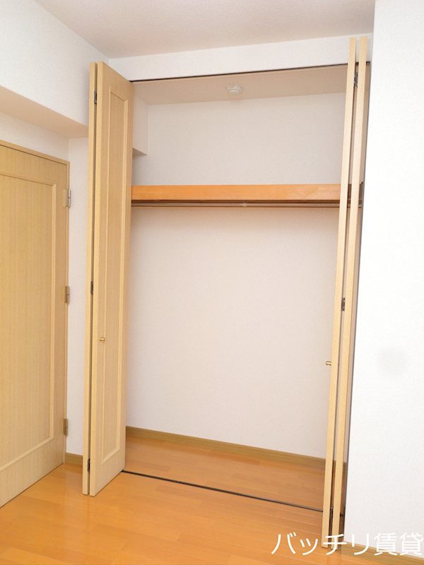 収納　画像は別号室タイプの為、現状を優先致します。