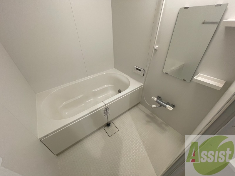 バス・シャワールーム　お風呂になります。一日の疲れを癒してくださいね。