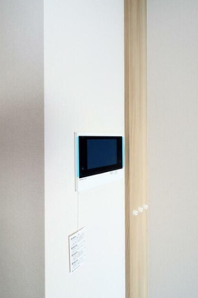 セキュリティ　モニター付きインターホン