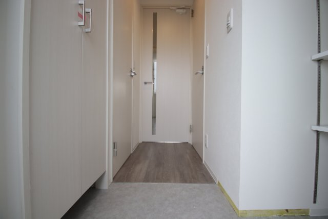 玄関　他の部屋の写真です※現況優先