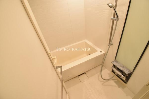 バス・シャワールーム　別部屋の参考写真です。現況有姿