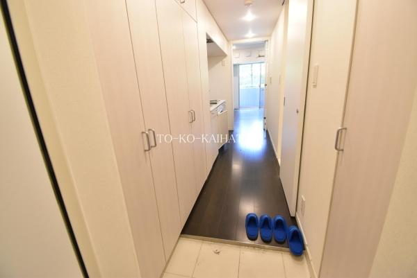 玄関　別部屋の参考写真です。現況有姿