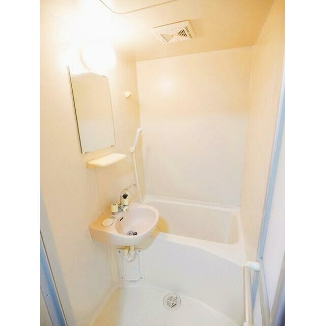 バス・シャワールーム　バス・トイレ別です