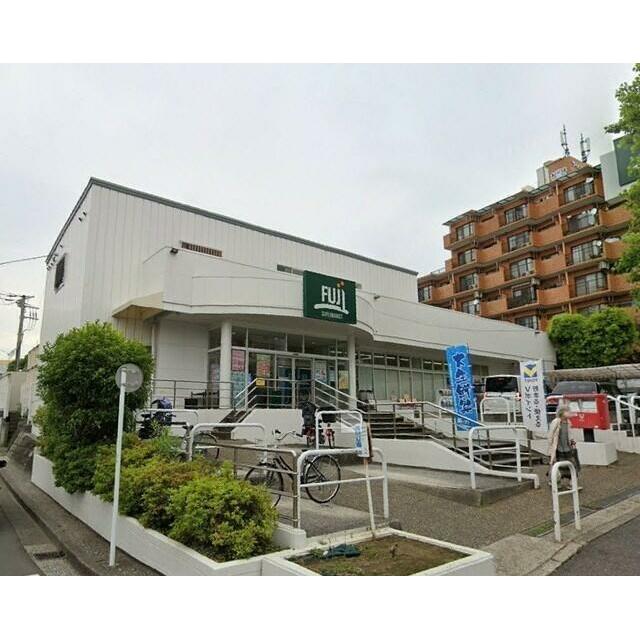 ショッピングセンター　ＦＵＪＩ　野庭店（ショッピングセンター）まで400m