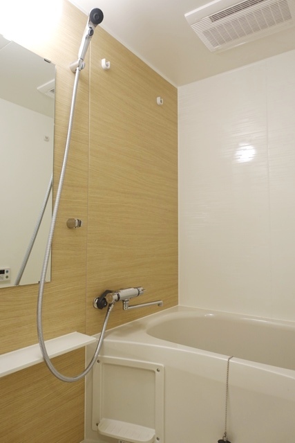 バス・シャワールーム　※写真は同タイプ住戸です。