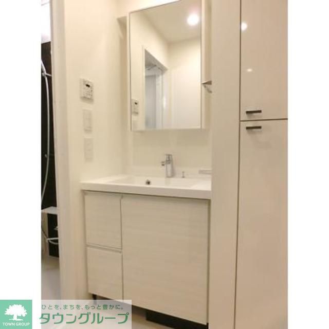 洗面設備　※写真は同タイプ住戸です。