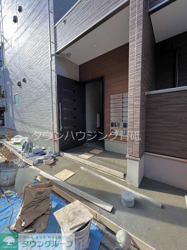 エントランス　エントランス