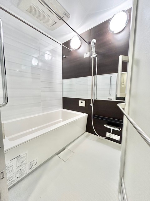 バス・シャワールーム　バス