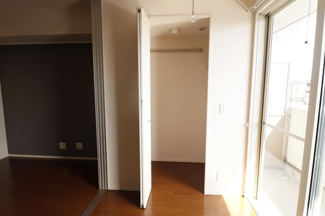 収納　ウオークインクローゼット