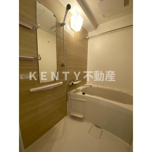 バス・シャワールーム　落ち着いた空間のお風呂です