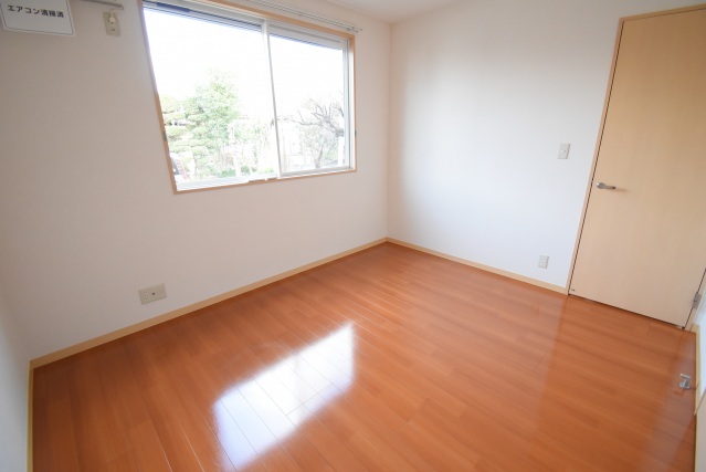 その他　反転タイプの写真です