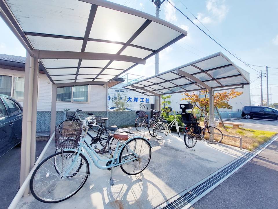 駐車場　駐輪場