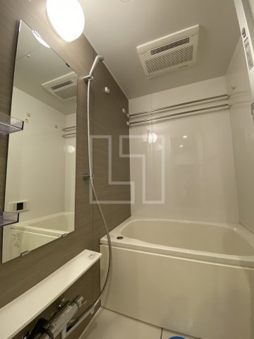 バス・シャワールーム　コンフォリア北堀江一丁目　バスルーム