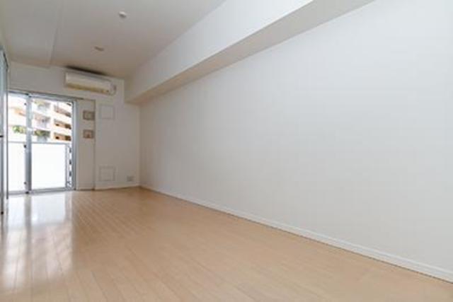 居室・リビング　※別部屋の参考写真です。