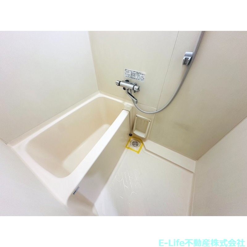 バス・シャワールーム　※別部屋写真、現状優先